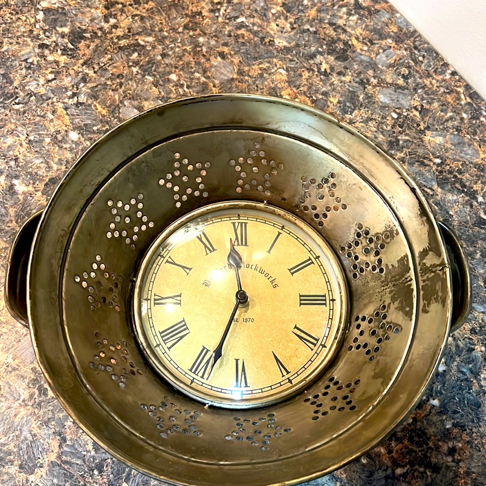 Wall clock